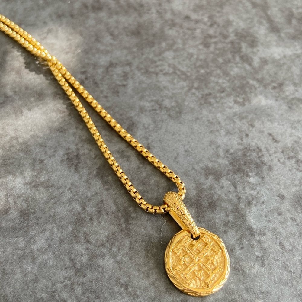 Gold plated stainless steel necklace